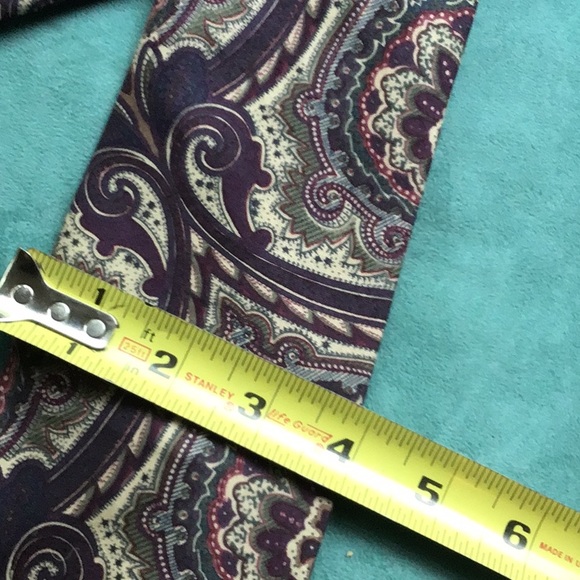 Robert Alan tie - Picture 2 of 6